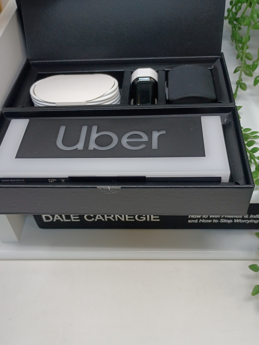 White LED Beacon Sign - Ride-Share Vehicle Light - Picture 5 of 8